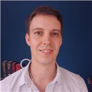 Soy profesor nativo de francés, doy clases online a niños y adultos principiantes.